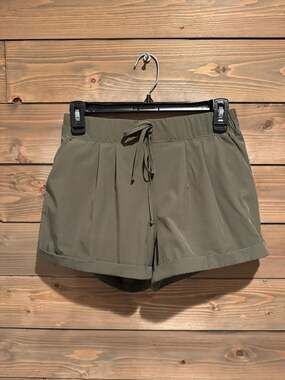 ZYIA Active Olive Green Summer Shorts with Drawstring - Size S